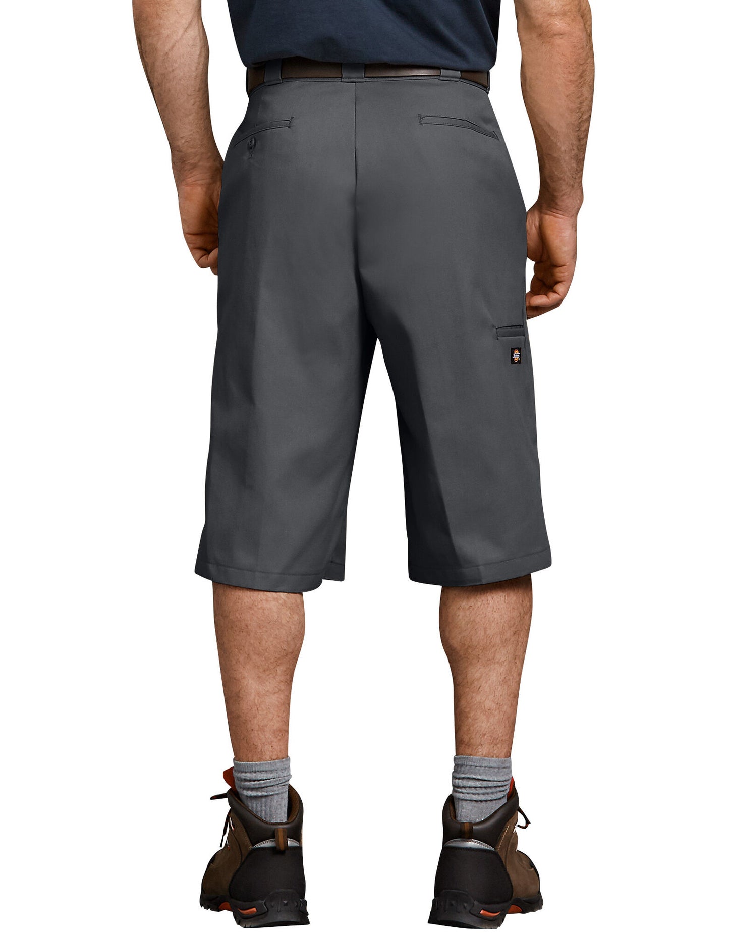 Short Work Multi-Use Pocket Loose Fit 15"